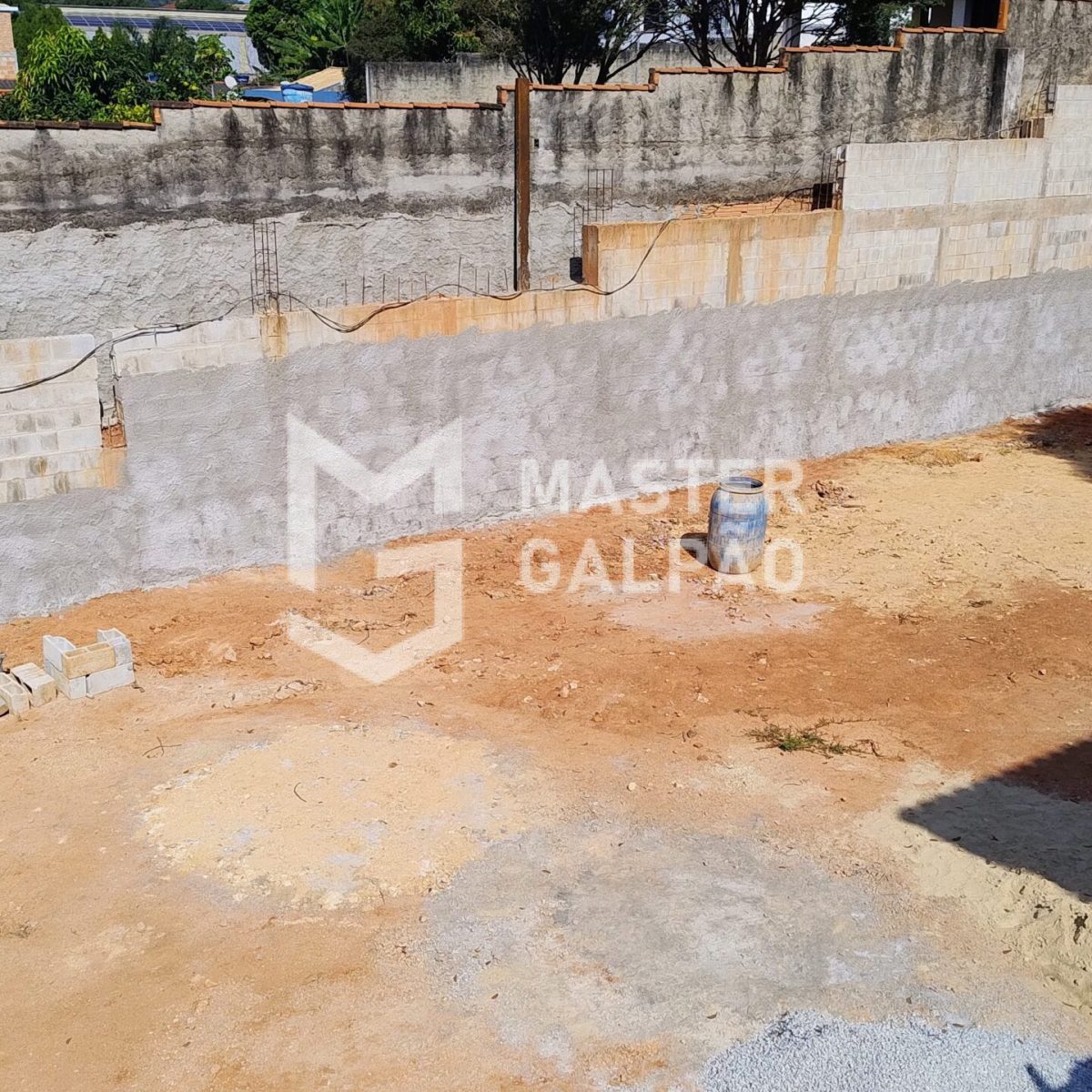 Galpão em Construção 350m² – Betim