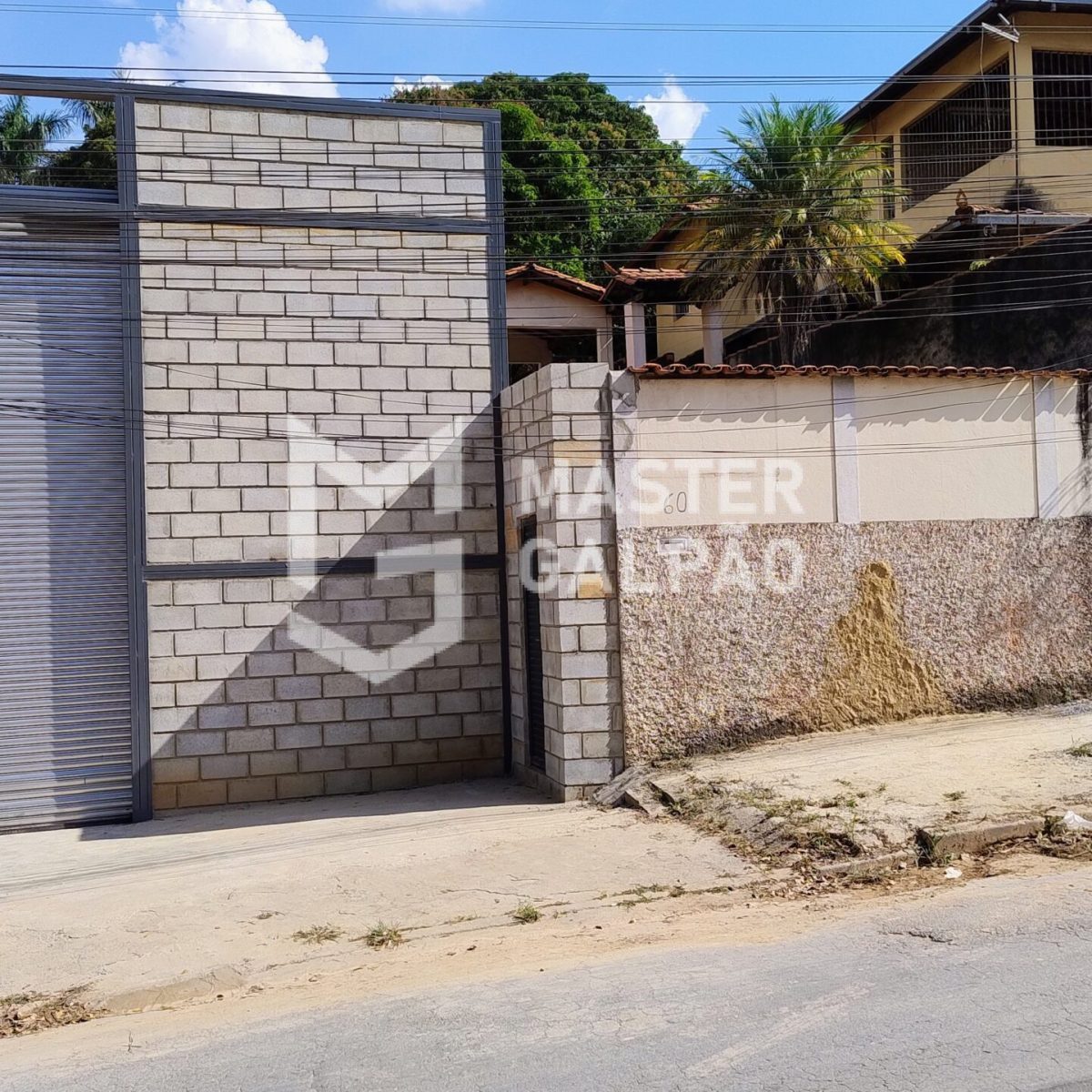 Galpão em Construção 350m² – Betim
