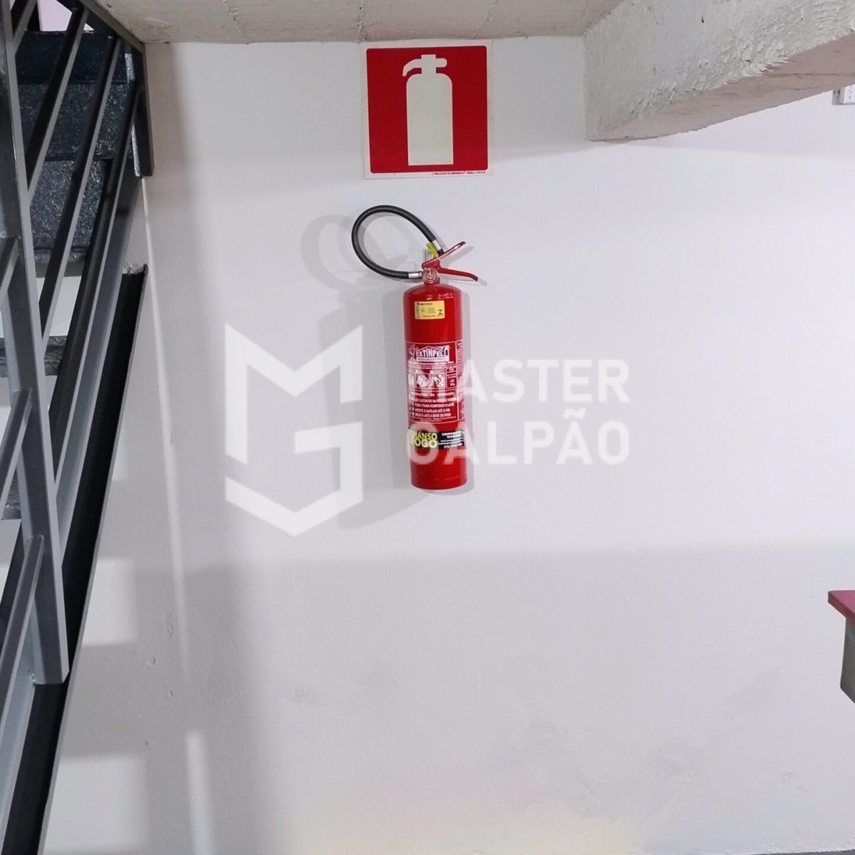 Galpão 420m² com Energia Solar – Betim