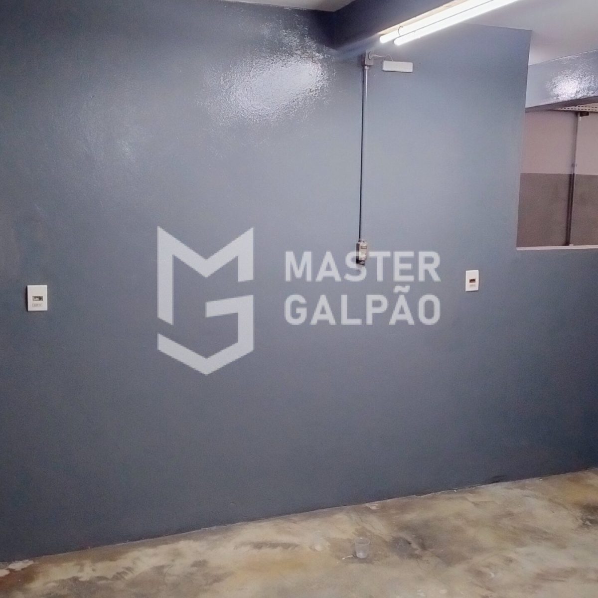 Galpão 420m² com Energia Solar – Betim
