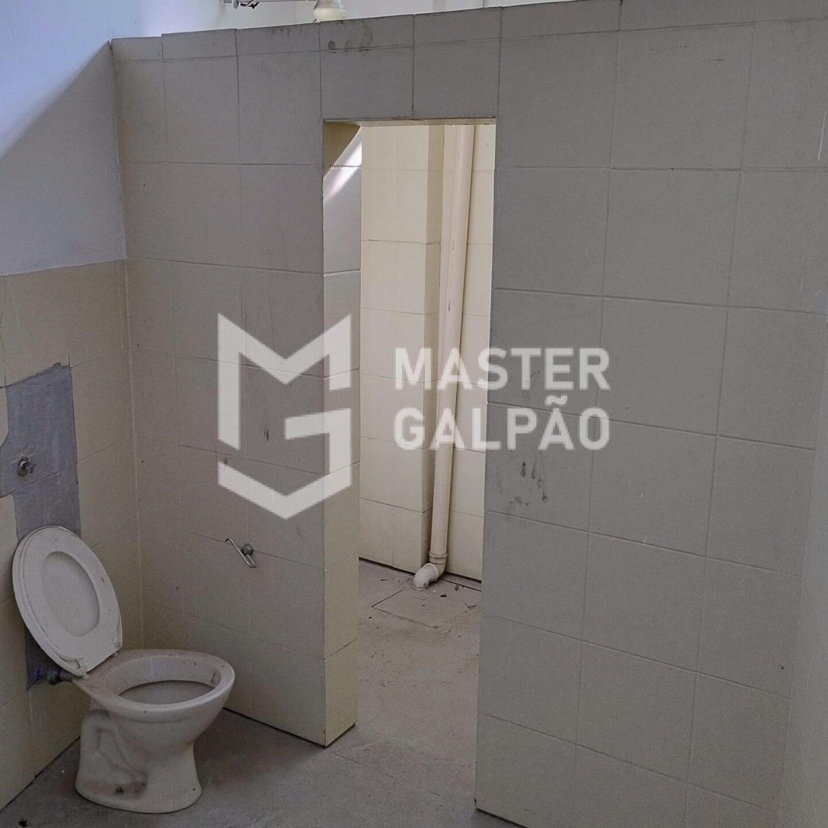 Galpão 700m² com 2 Câmaras Frias – Contagem