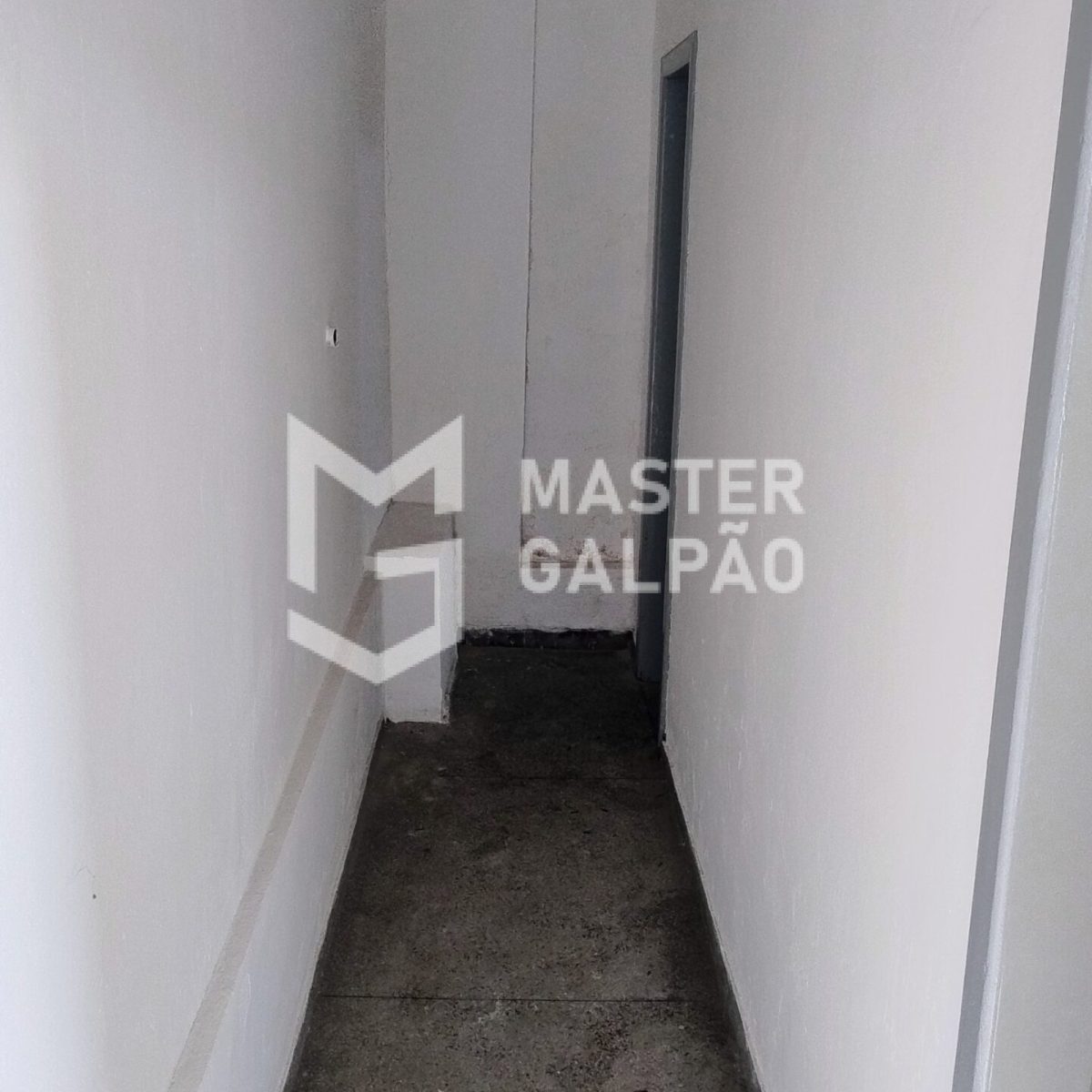 Galpão 700m² com 2 Câmaras Frias – Contagem