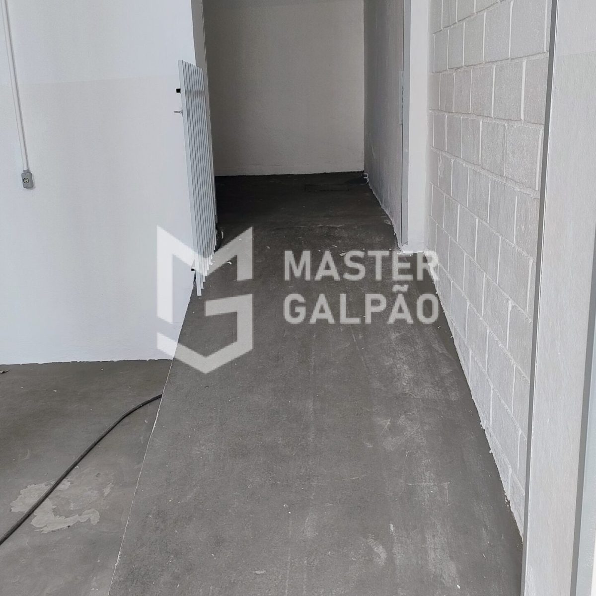 Galpão 700m² com 2 Câmaras Frias – Contagem