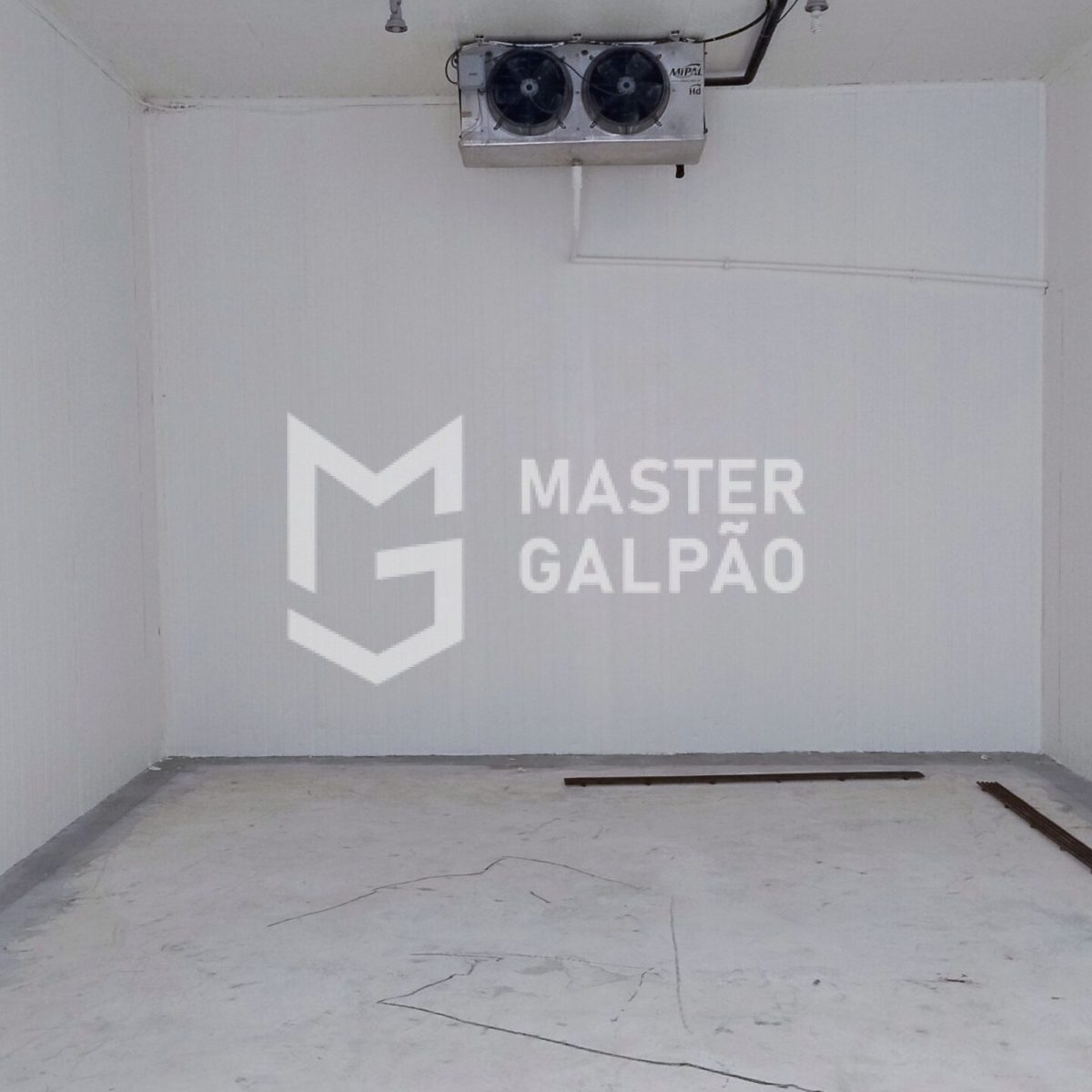 Galpão 700m² com 2 Câmaras Frias – Contagem