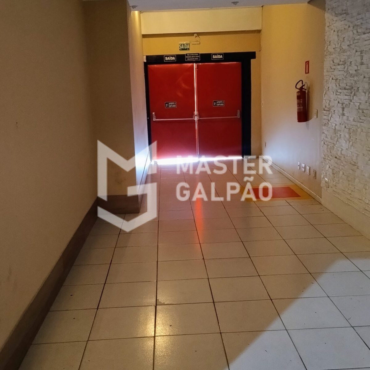 Galpão Comercial com Mezanino – BH