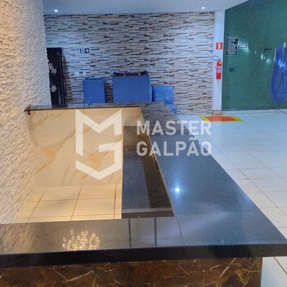 Galpão Comercial com Mezanino – BH