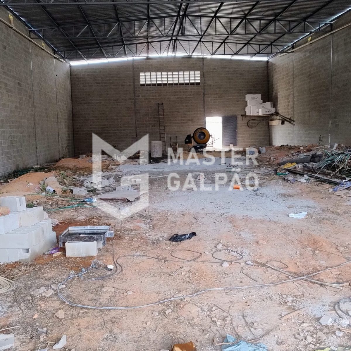 Galpão de 470m² para Locação – Castelo BH