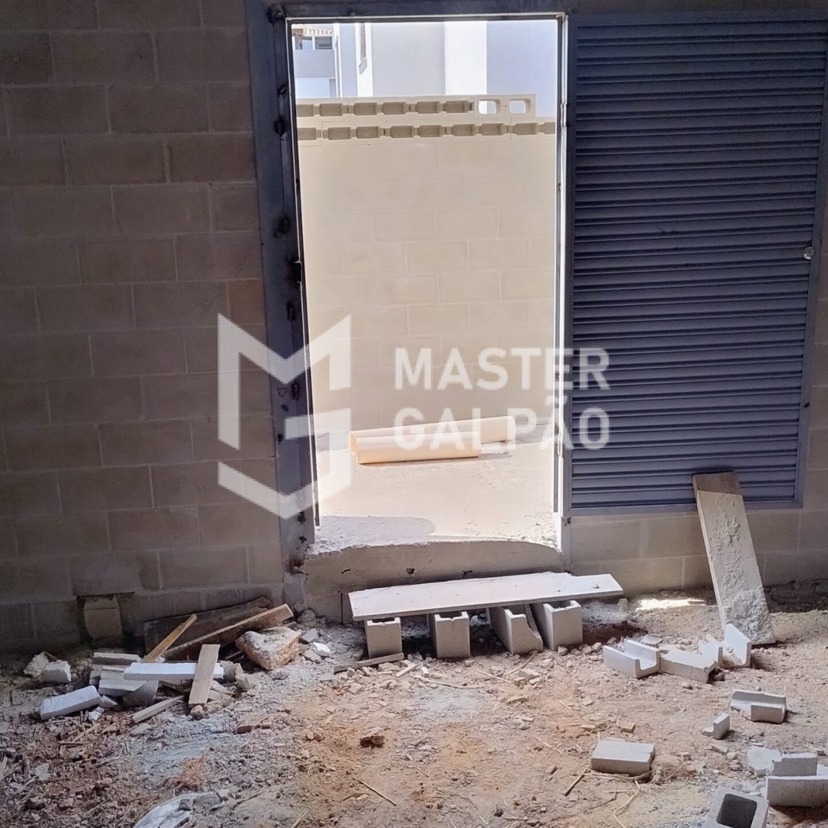 Galpão de 470m² para Locação – Castelo BH