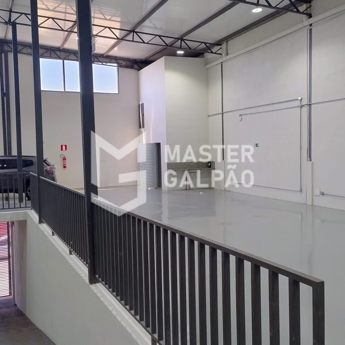 Galpão com Acesso Duplo – Jardim Industrial