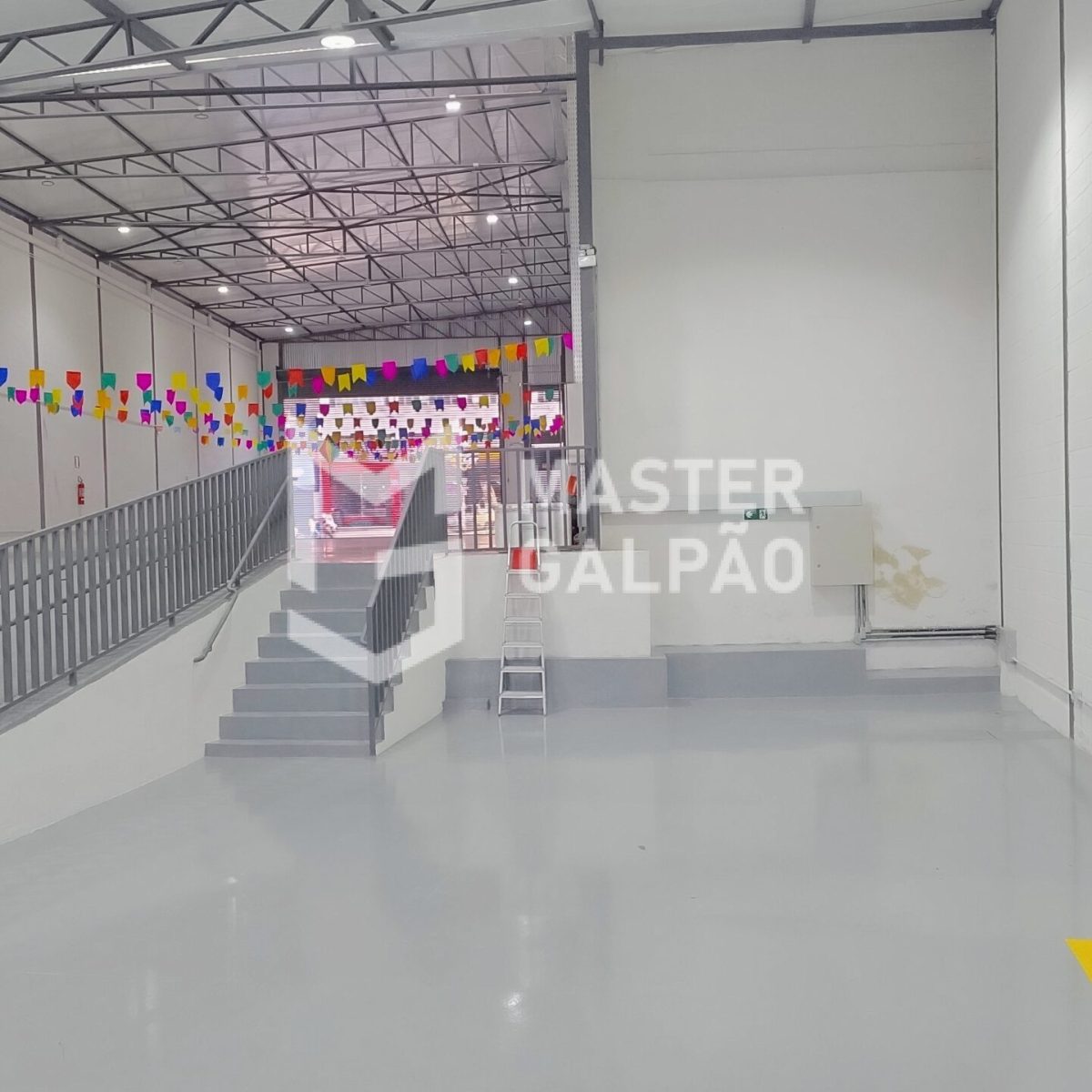 Galpão com Acesso Duplo – Jardim Industrial