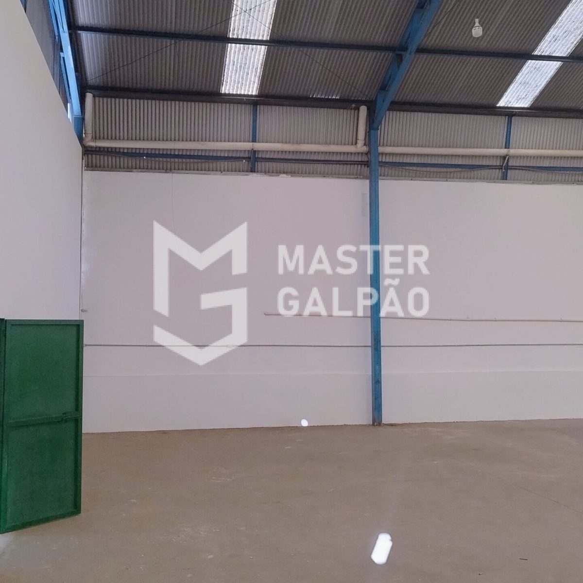 Galpão de 700m² | BR‑040 – Ribeirão das Neves/MG