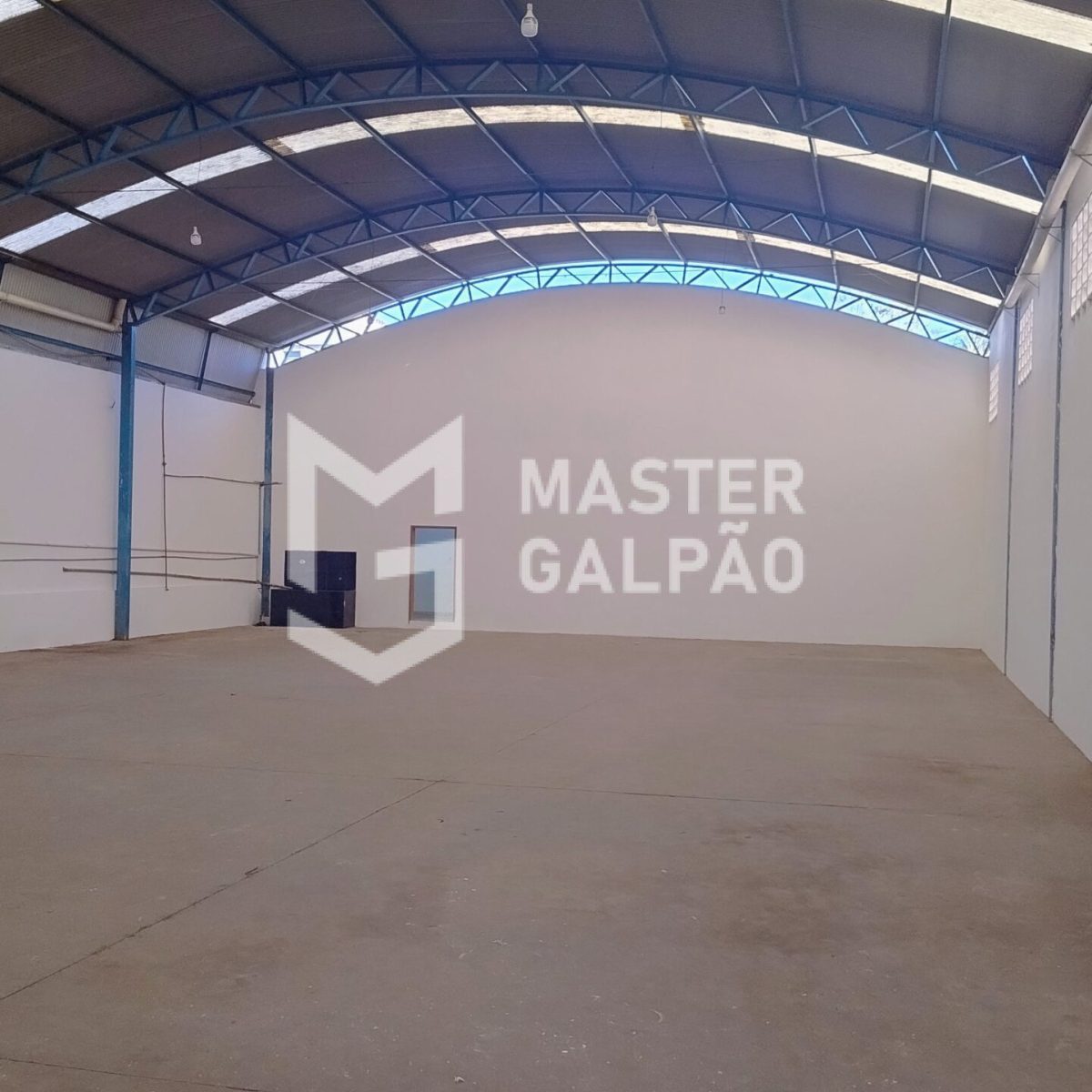 Galpão de 700m² | BR‑040 – Ribeirão das Neves/MG