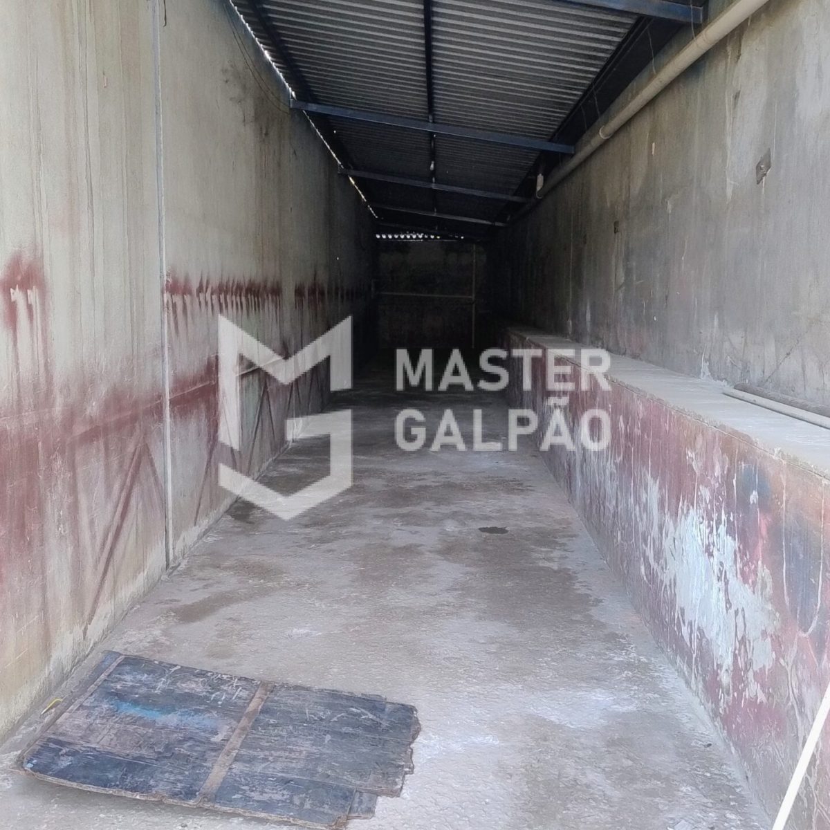 Galpão de 700m² | BR‑040 – Ribeirão das Neves/MG
