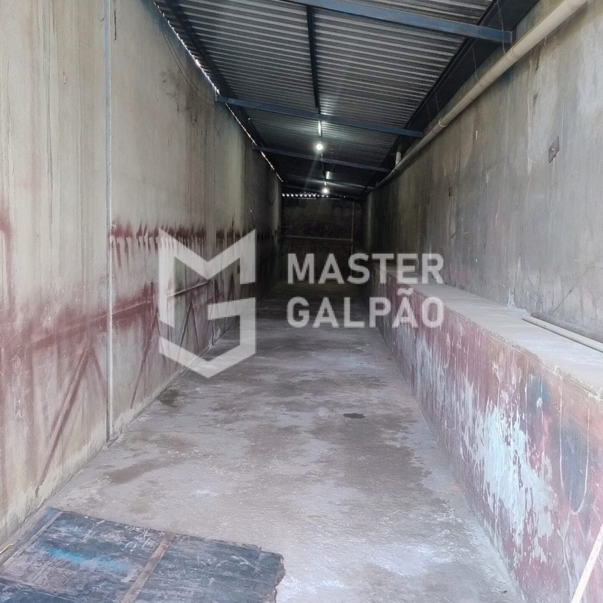 Galpão de 700m² | BR‑040 – Ribeirão das Neves/MG