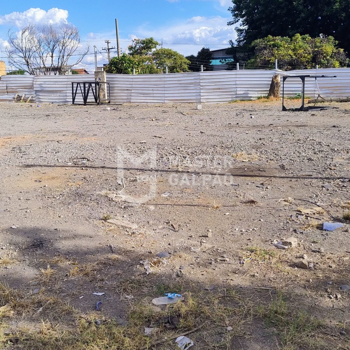 Área para venda ou locação em BH
