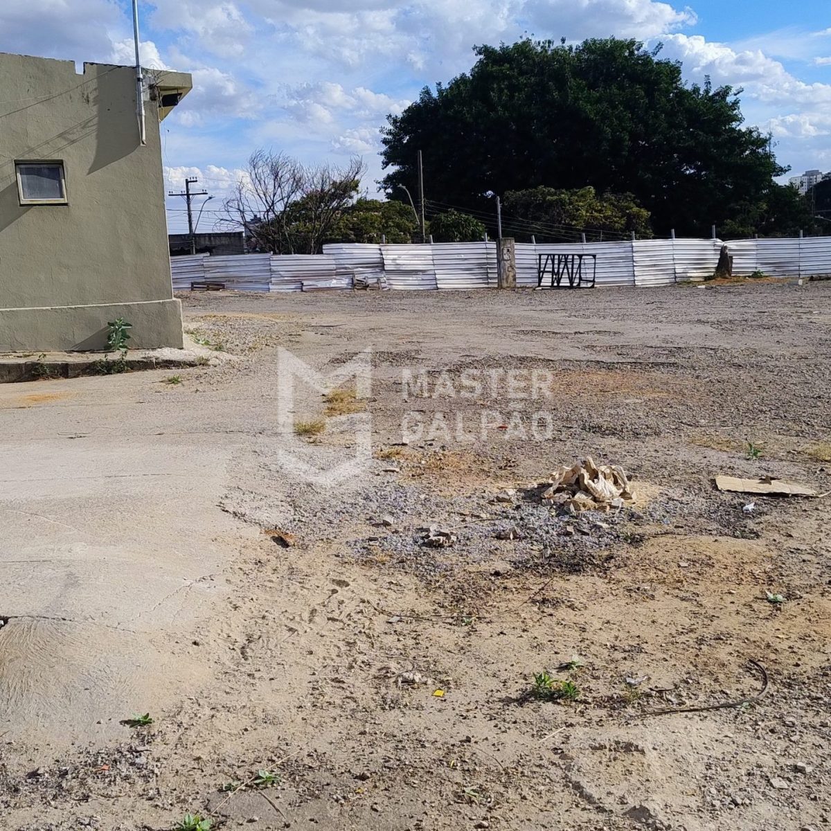 Área para venda ou locação em BH