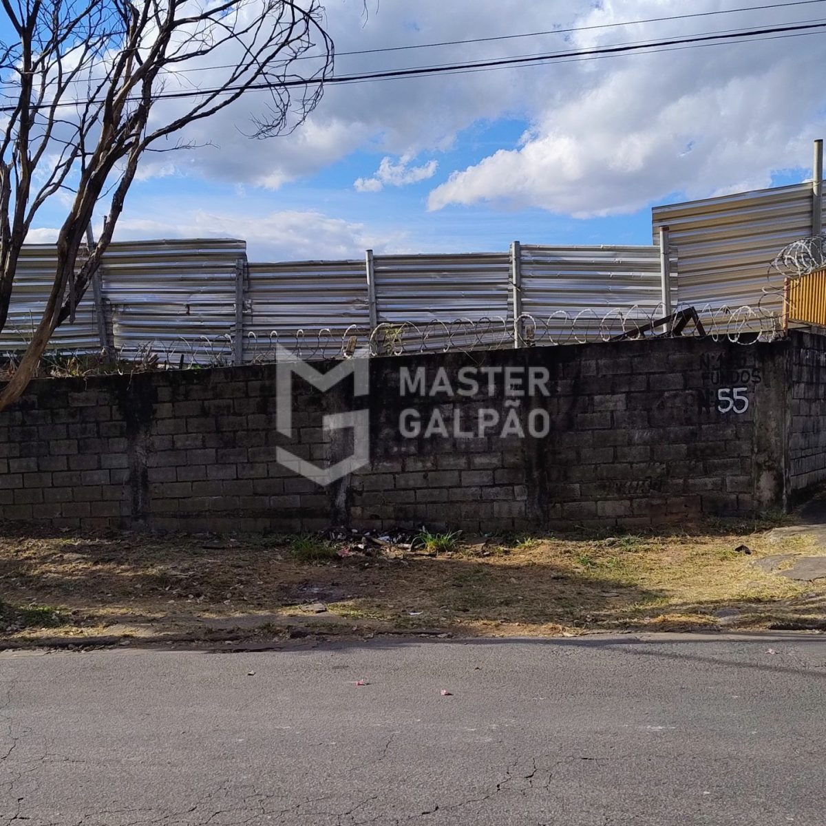 Área para venda ou locação em BH