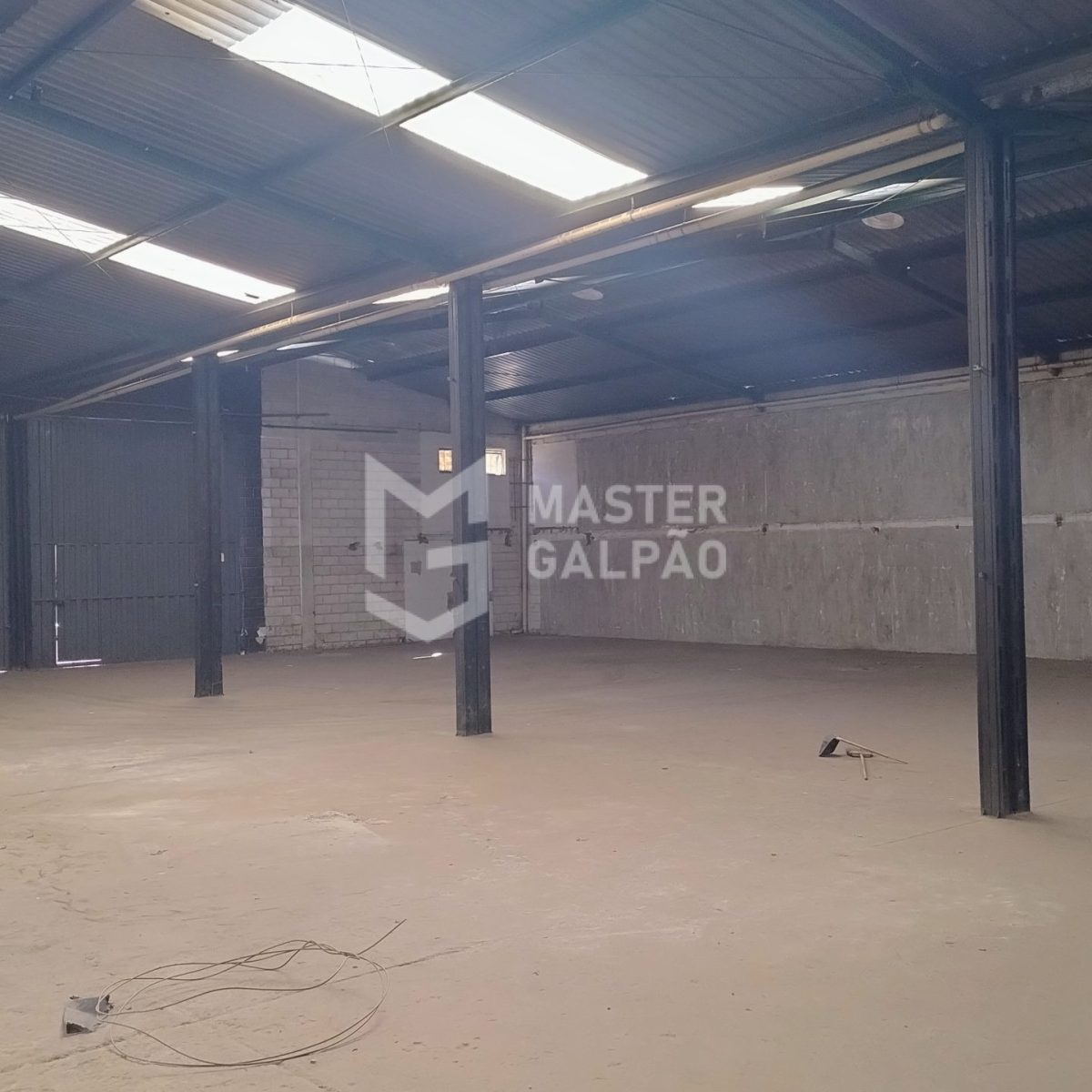 Galpão de 600m² em Contagem