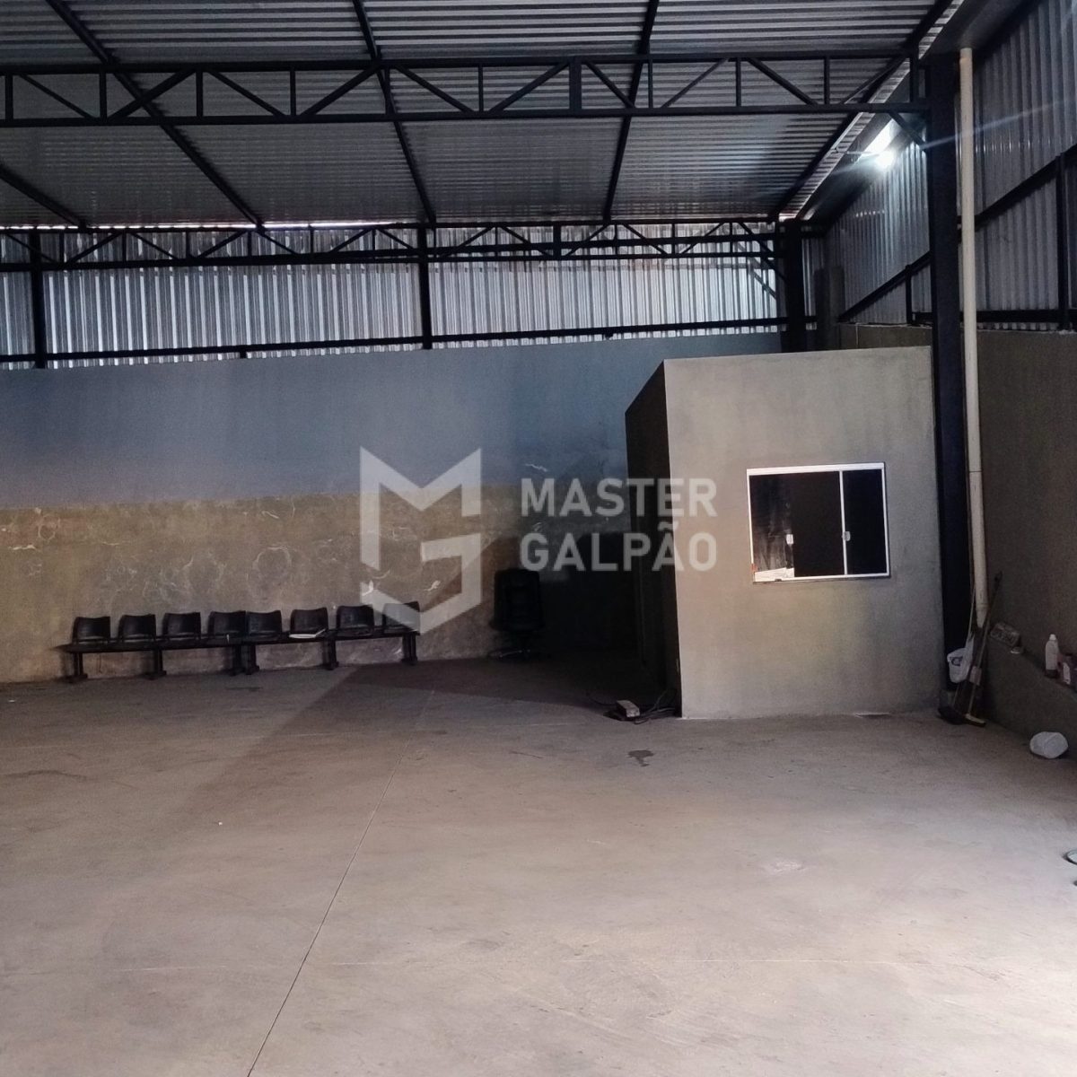 Galpão de 270m² em Betim