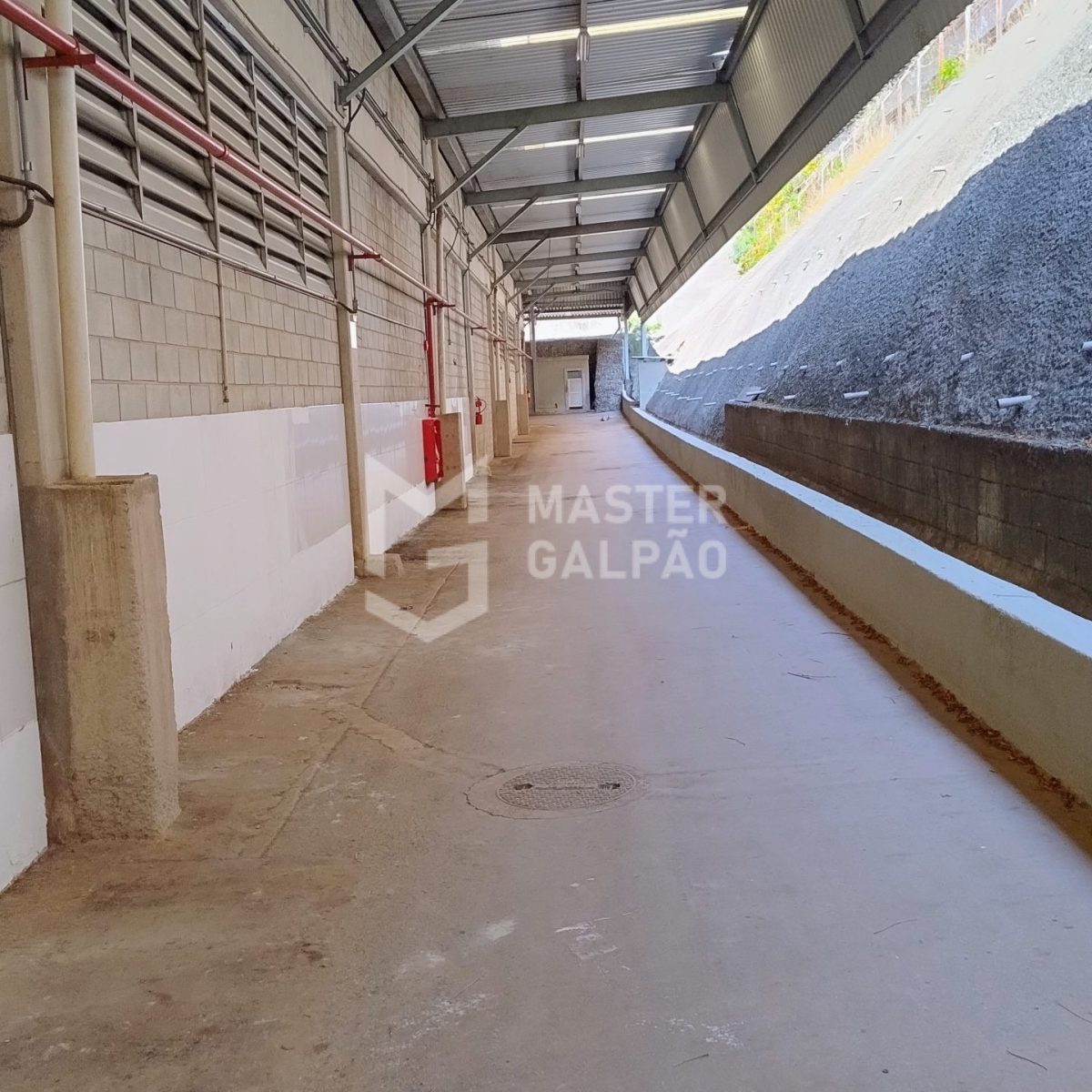 Galpão de 7.488m² em Contagem