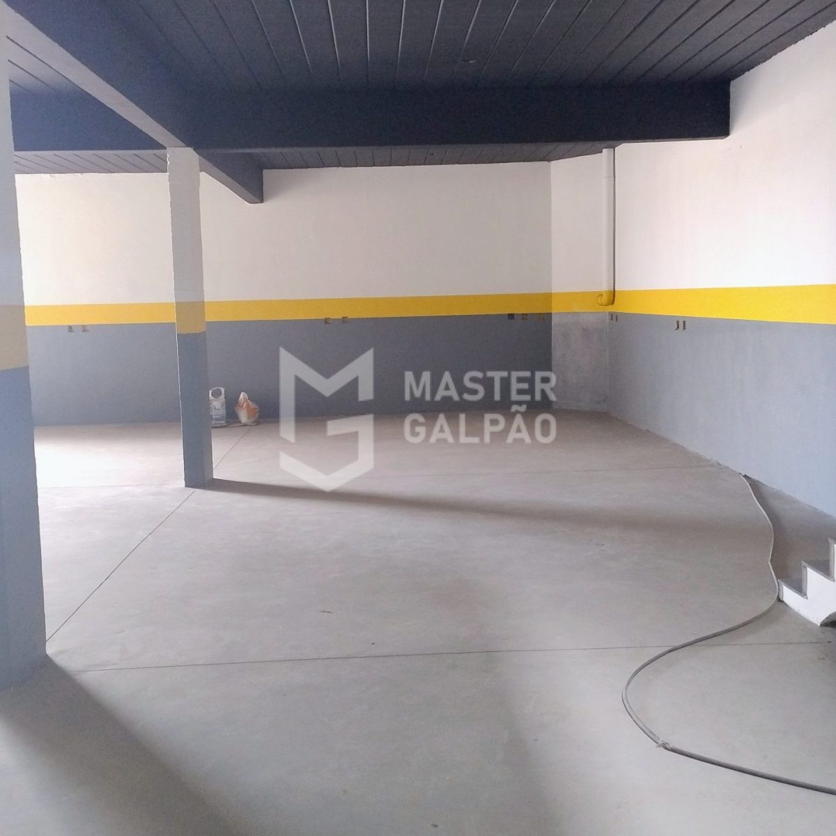 Galpão de 690m² em Contagem