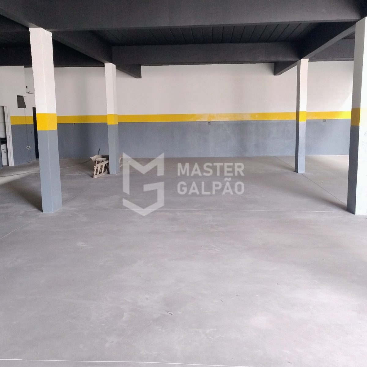 Galpão de 690m² em Contagem