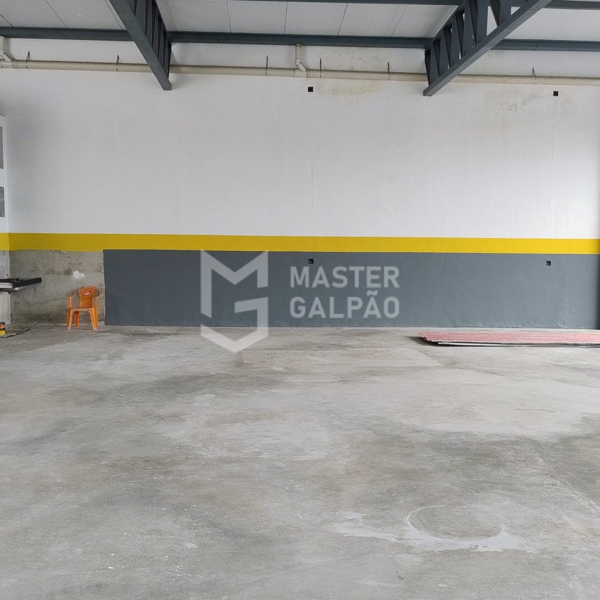 Galpão de 690m² em Contagem
