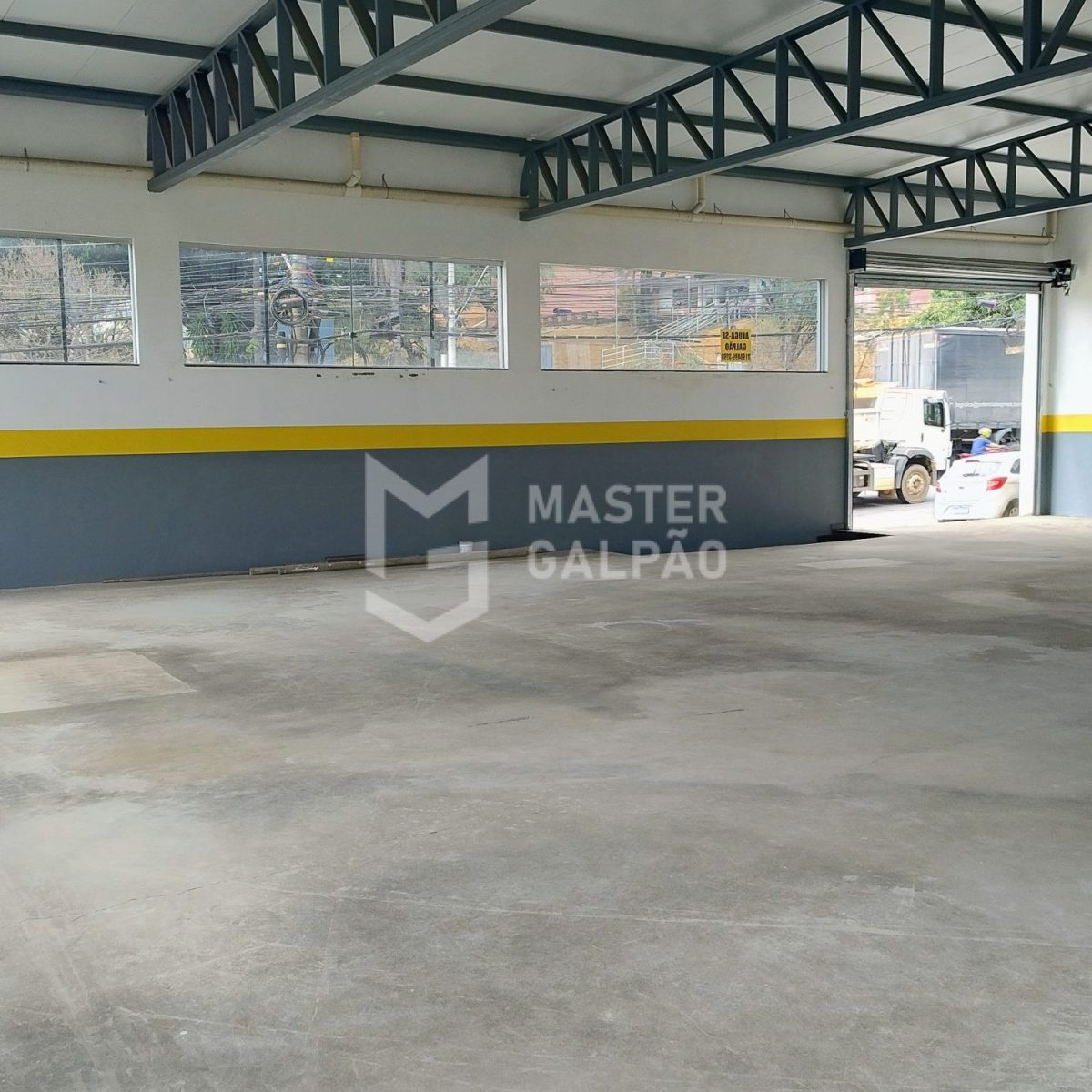 Galpão de 690m² em Contagem