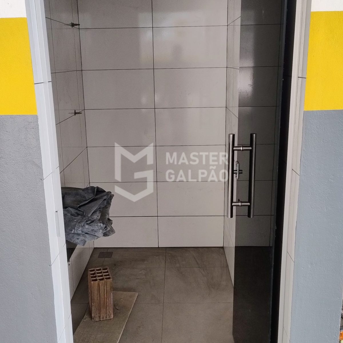 Galpão de 690m² em Contagem