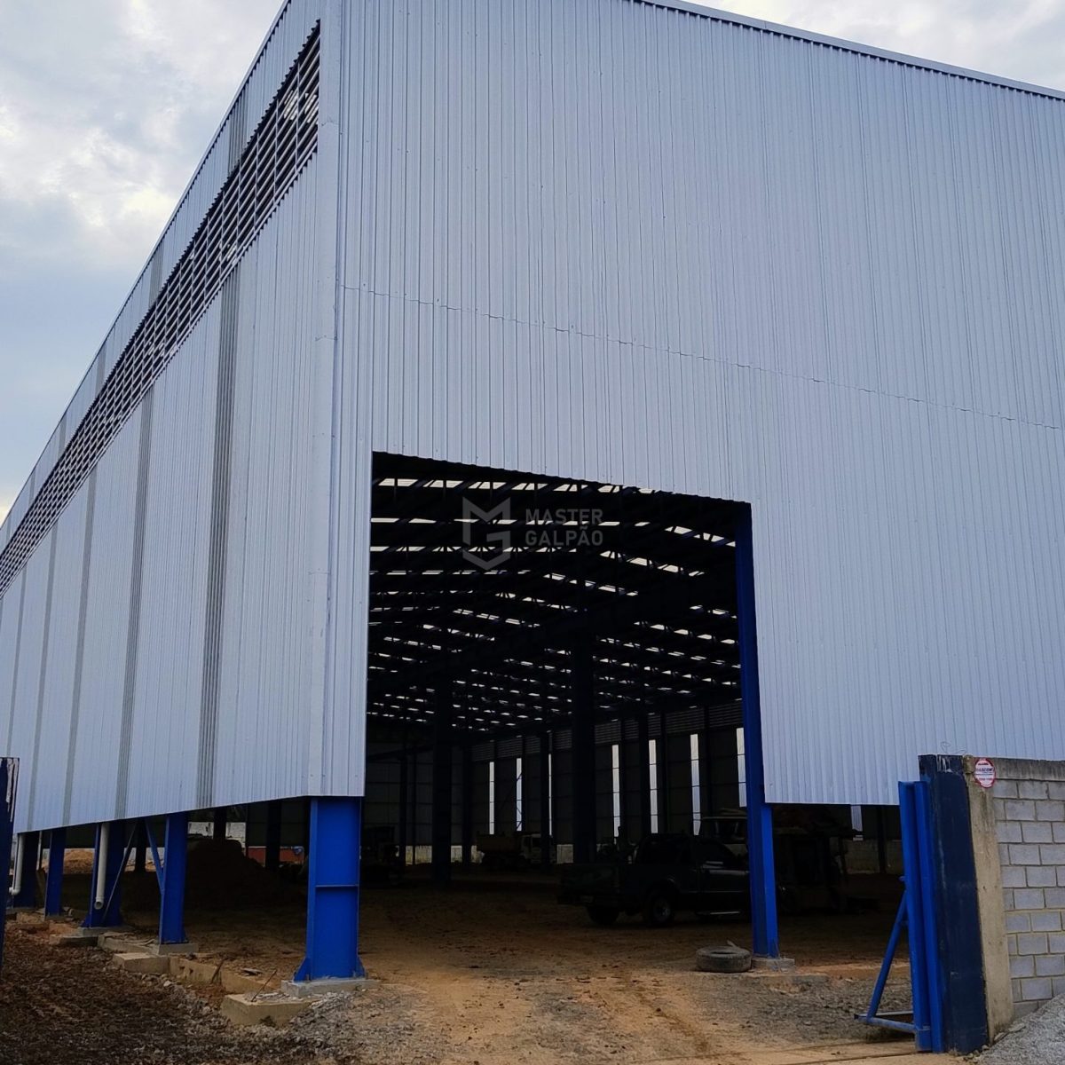 Galpão para Locação em Betim | 5.870 m² com Pontes Rolantes
