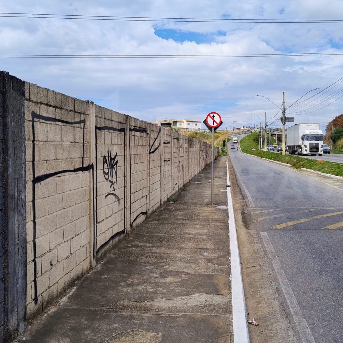 Área Comercial à Venda em Contagem | 5.650 m²