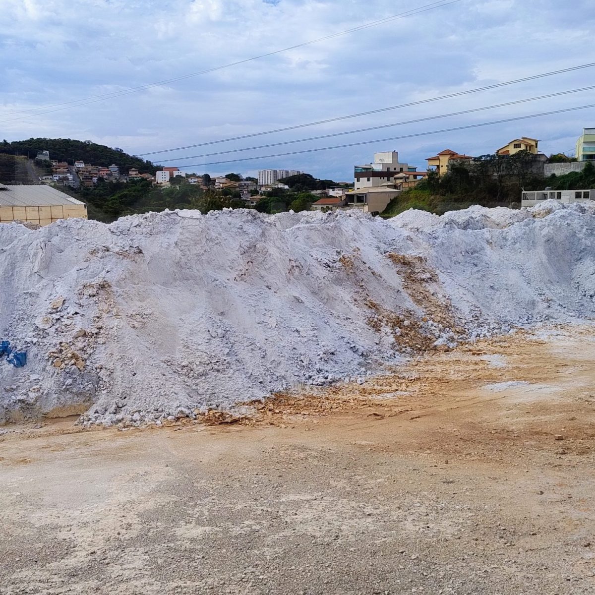 Área Comercial à Venda em Contagem | 5.650 m²