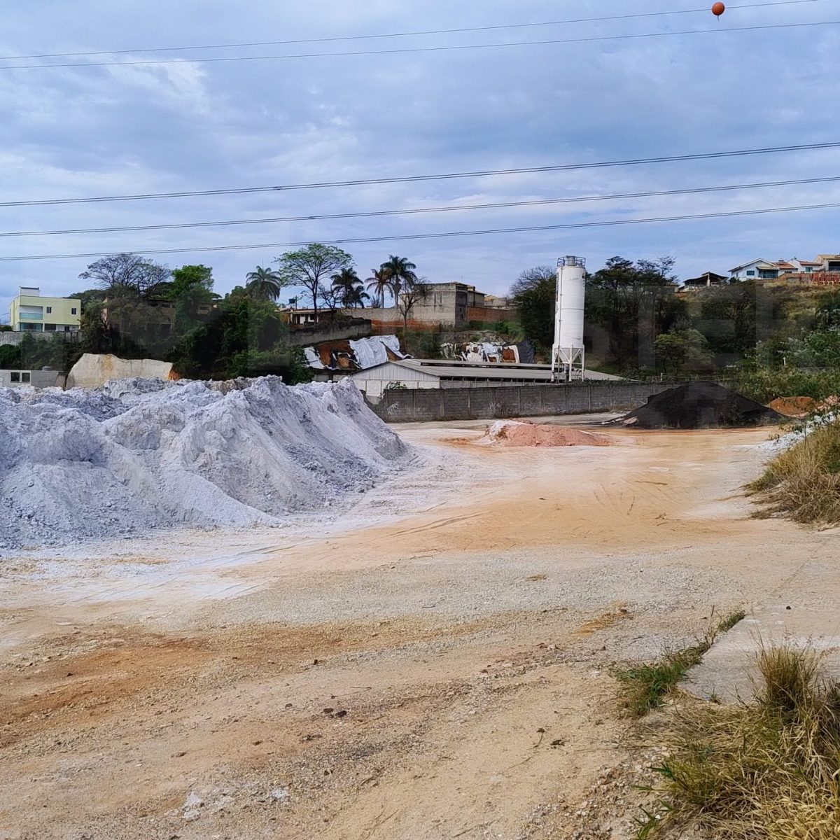 Área Comercial à Venda em Contagem | 5.650 m²
