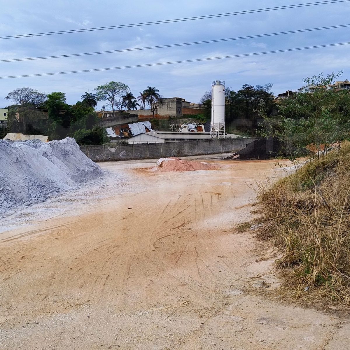 Área Comercial à Venda em Contagem | 5.650 m²