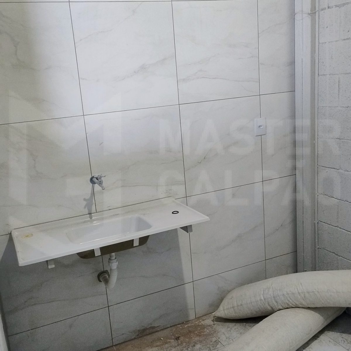 Galpão para Locação em Betim | 320 m²