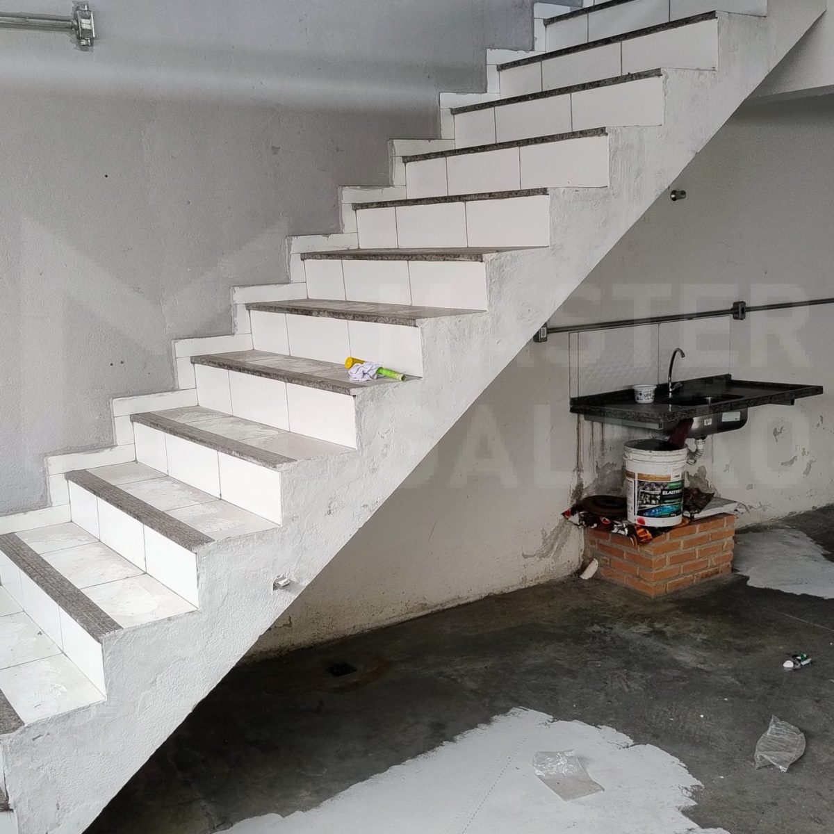 Galpão 170 m² para Locação no Petrolândia Contagem | Master Galpão