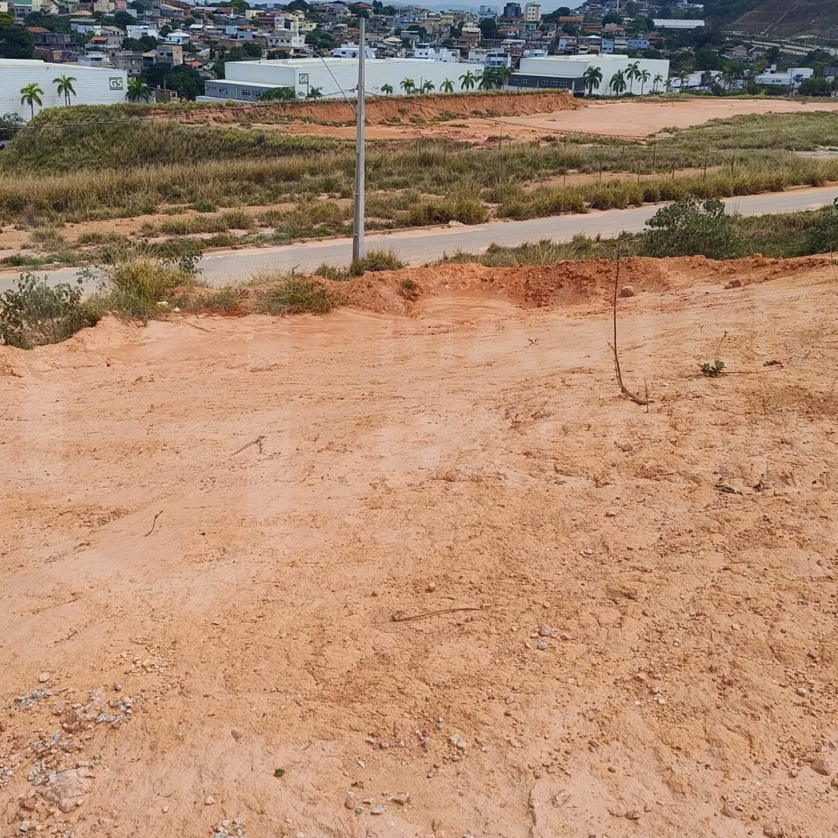 Lote à Venda em Betim | 364,66 m² no Estreito
