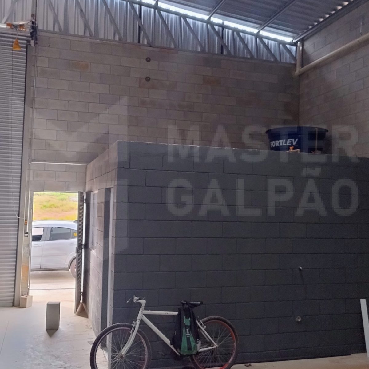 Galpão para Locação em Betim | 360 m² no Estreito