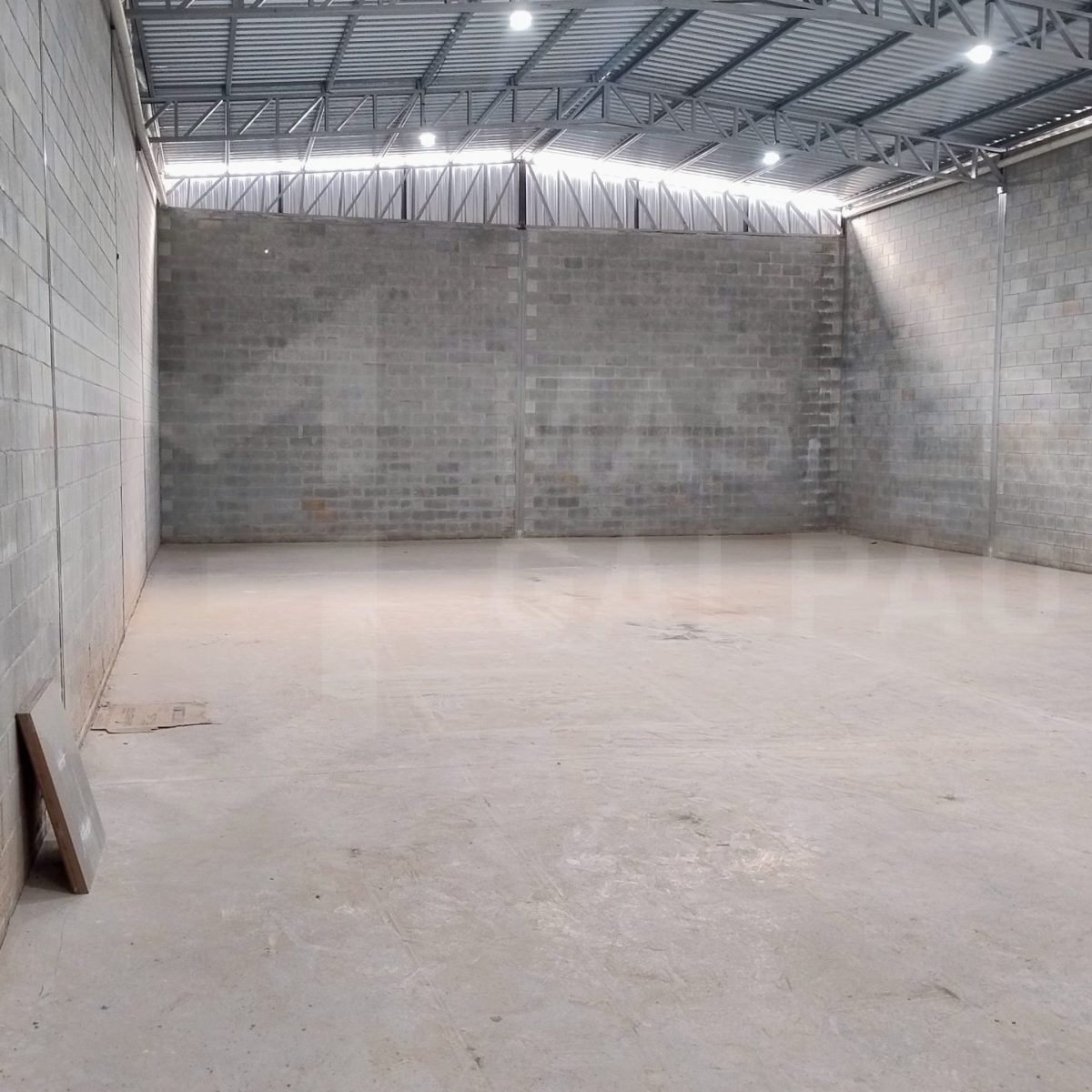 Galpão para Locação em Betim | 360 m² no Estreito