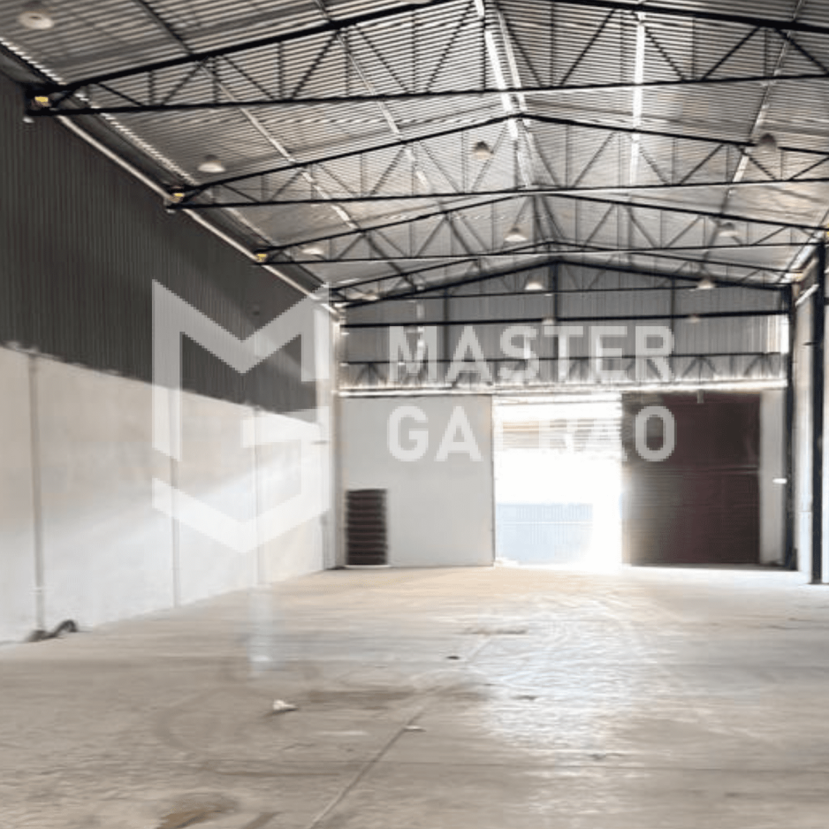 Galpão de 900m² para Aluguel