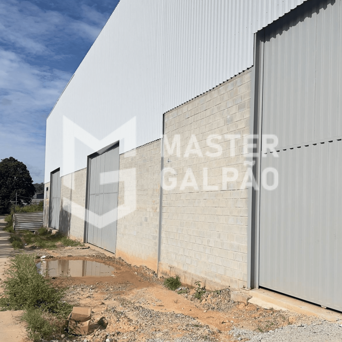 Galpão Industrial com Pé-direito 8m