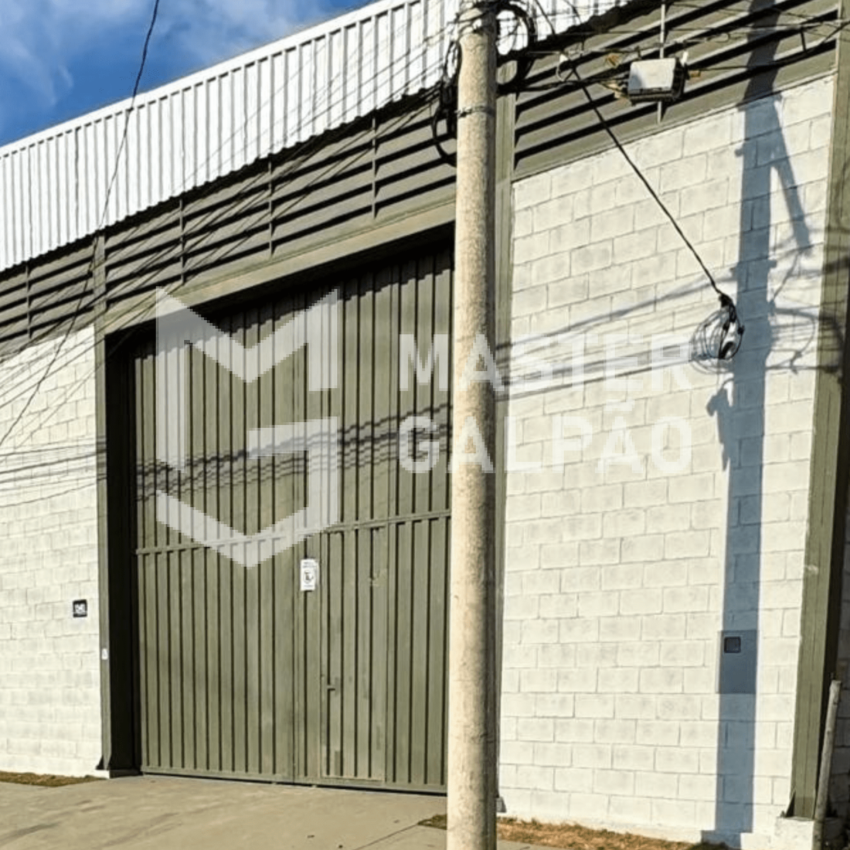 Galpão de 340m² Bairro Tropical – Contagem/MG