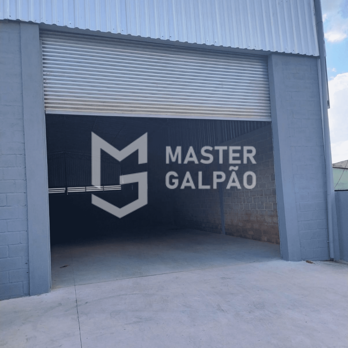 Galpão 360m² com acesso para carretas | São Joaquim de Bicas
