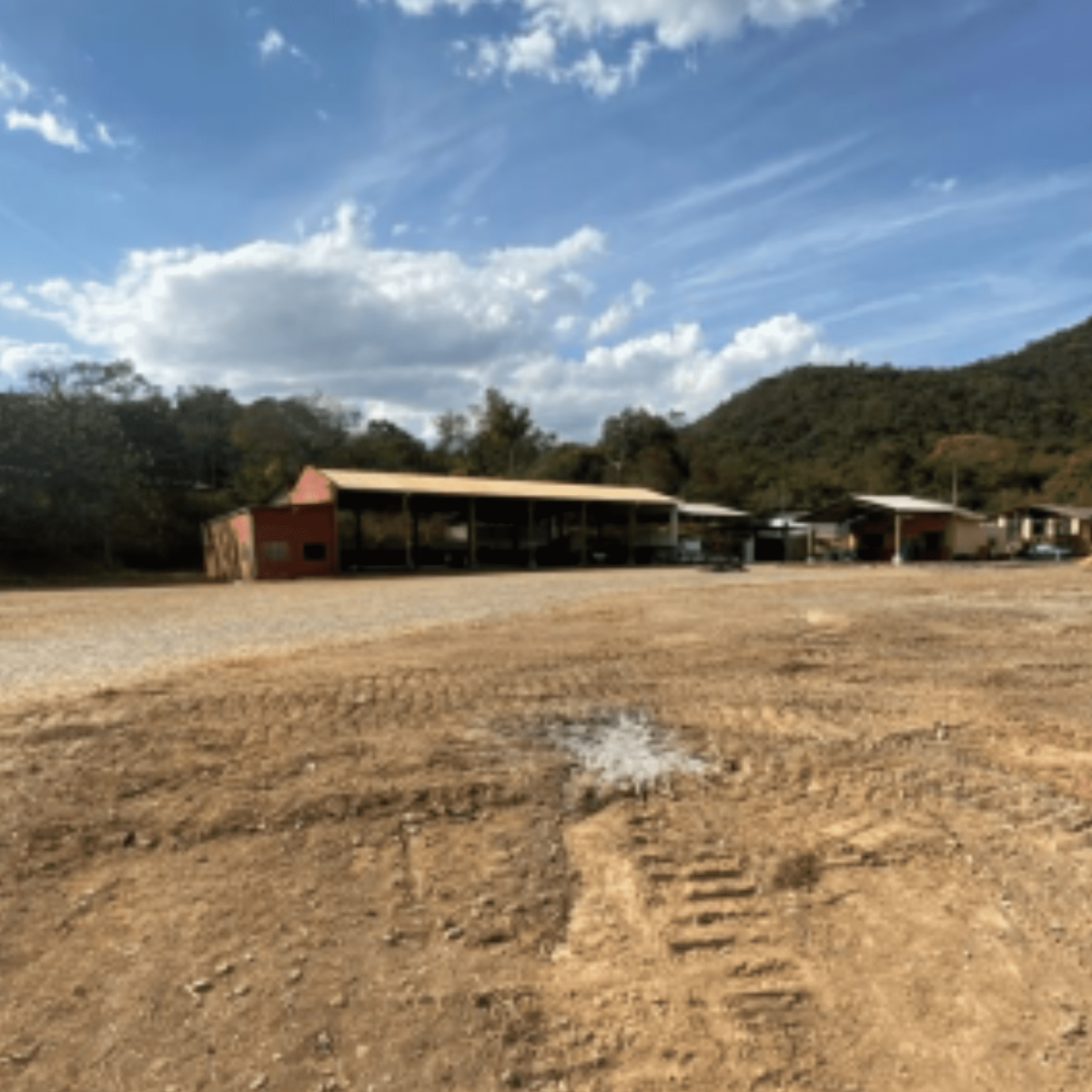 Área com galpões e infraestrutura | Ouro Preto/MG