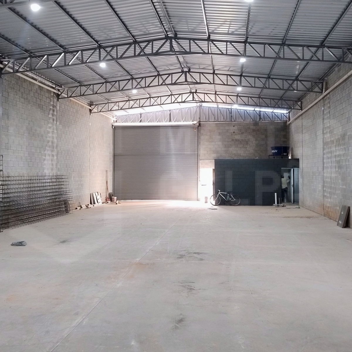 Galpão para Locação em Betim | 360 m² no Estreito