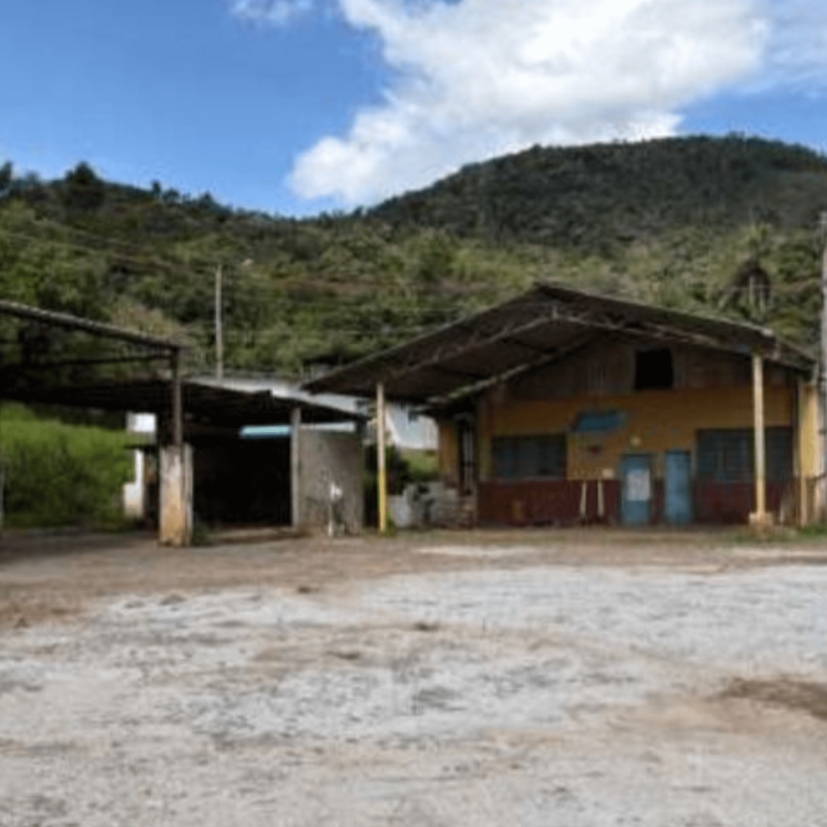 Área com galpões e infraestrutura | Ouro Preto/MG