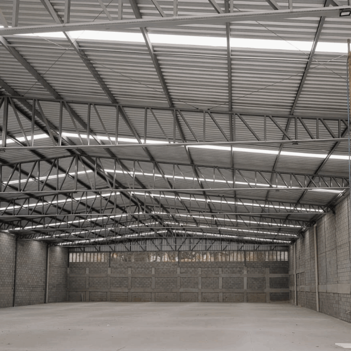 Galpão Industrial de 1.200m² para Locação – Bandeirinhas, Betim