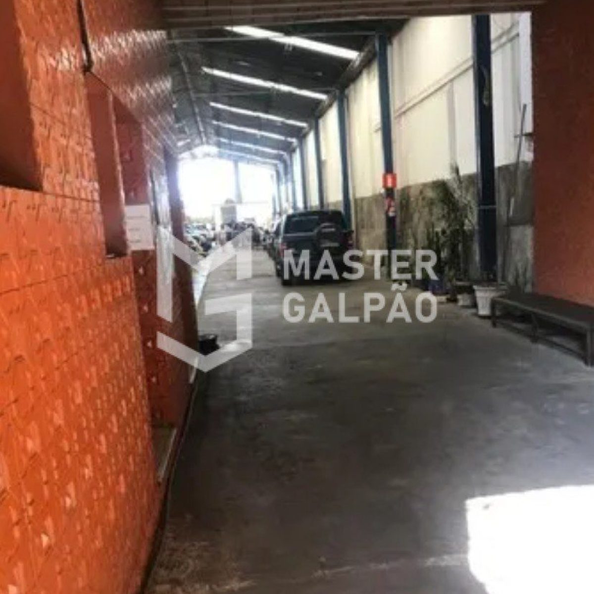 Galpão à Venda ao Lado do Viaduto Itamar Franco