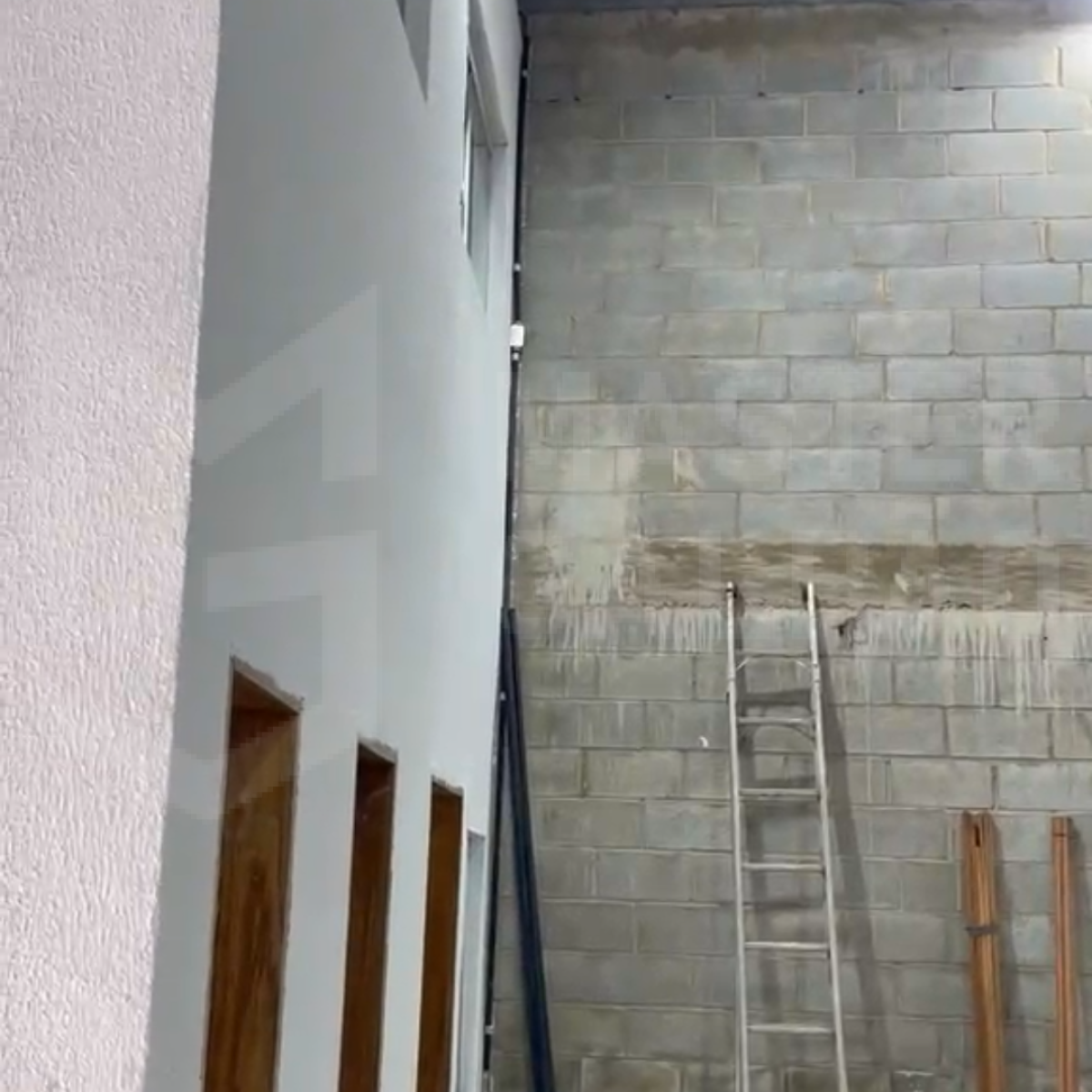 Galpão para Locação em Betim | 360 m² com Acesso para Carretas
