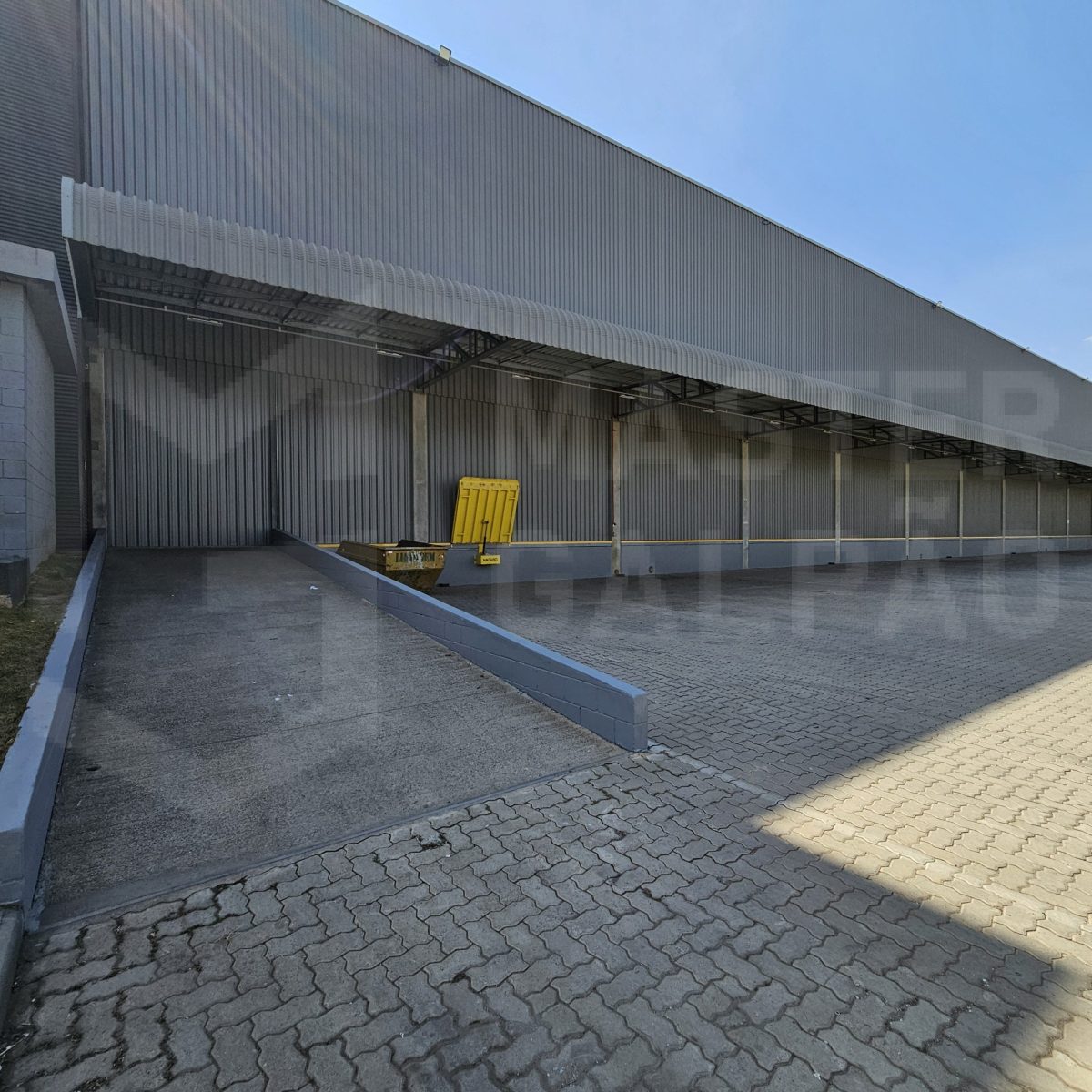 Galpão Logístico para Locação em Contagem | 6.404 m²
